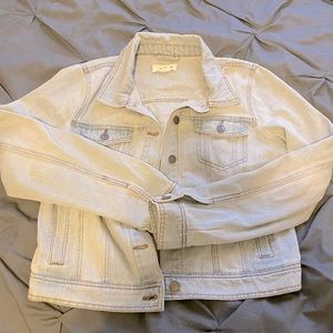 Light wash jean jacket